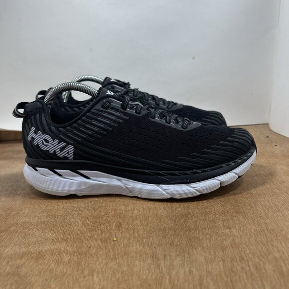 Hoka One One Shoes - Hoka One One Clifton 5 Women's Size 9.5 Black Running Shoes Sneakers Athletic